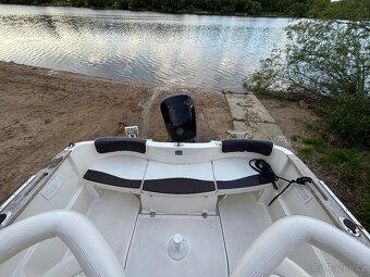 Quicksilver 540 Cruiser kajutová loď + Mercury 90PS - 14