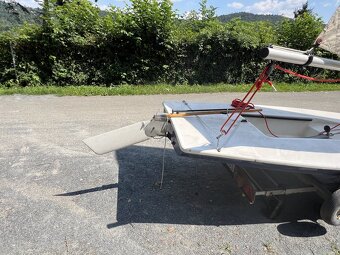 Plachetnice Laser - Olympijská třída, skvělý stav - 14