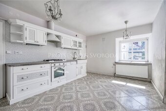 Prodej vícegeneračního domu 286m², pozemek 1096m² Havl. Brod - 14