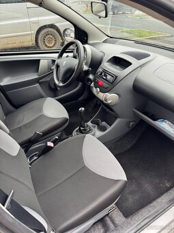 Peugeot 107, 1.0 , rok 2006 - 14