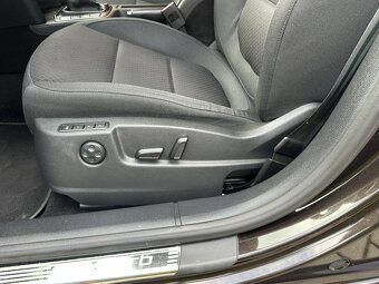 Škoda Superb 2.0 TDi 103kW serviska - 14