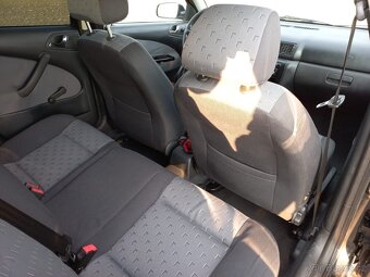 Škoda Octavia 1 sedan - 14