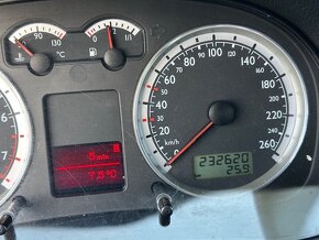 Volkswagen Bora 1.6 benzin nová STK - 14
