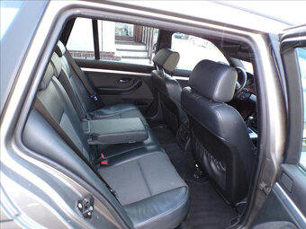 BMW 2,2 520i AUTOMAT - 14