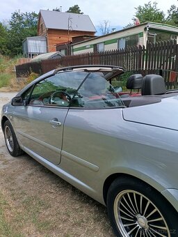 Peugeot 307CC se stahovací střechou - 14