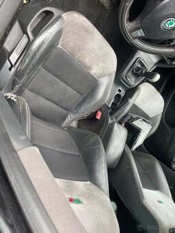 Škoda Octavia II VRS na díly. - 14