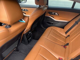 BMW 320i (2021) – perfektní stav luxery line - 14