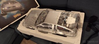 DeLorean - Back to the Future II - Time Machine 1/6 - 14
