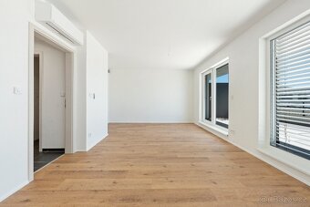 Litomyšl nový střešní byt 3kk, velká terasa, dvě garáž.stání - 14