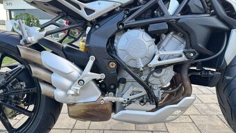 MV Agusta Dragster 800,rok 2014,nové pneu,mnoho doplňků,TOP - 14