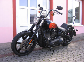 Harley Davidson FXBBS Street Bob motor M8 - 14
