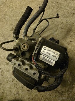 BMW e36 zbytky náhradních dílů - 14