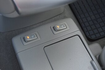 Mazda 5 1.8 BENZIN 85 KW  HEZKÝ STAV - 14