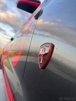 FORD MUSTANG - 14