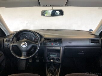 VOLKSWAGEN BORA 1.6i - 14