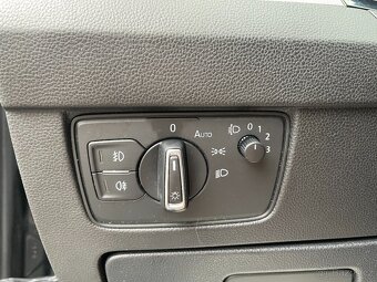 Volkswagen Passat 2,0 TDi 140kW DSG R-Line - 14