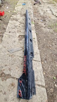 VW Passat B8 , kapota lampy blatníky výztuha pr. světlo - - 14