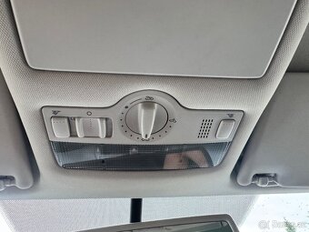 ŠKODA OCTAVIA II FL COMBI 1.4 TSI ELEGANCE TOP STAV - 14