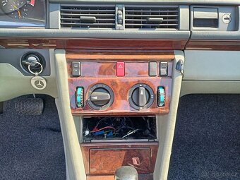 Mercedes-Benz 320 Cabriolet - 14