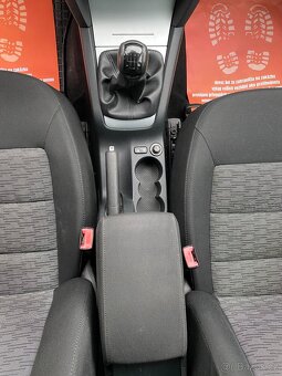 Predám Skoda Octávia 1,8Tsi,118kw, model 2010 - 14