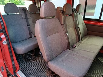 Ford Transit 2.0 TDCI 92 Kw 9 Mist Bez Koroze  Slušní Stav - 14
