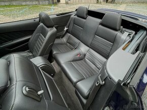 Ford Mustang 3.7 V6 227 kW cabrio - 14