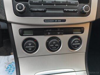 VOLKSWAGEN PASSAT 2.0 TDi 81 kW, BEZ KOROZE - 14