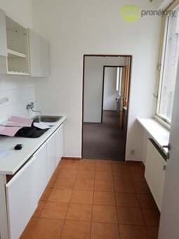 Pronájem obchodního prostoru 127 m² - 14