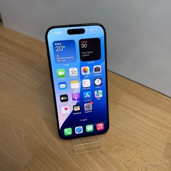 iPhone 15 Pro 256GB, černý, eSIM (12 měsíců záruka) - 14