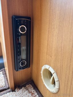 Prodám karavan přívěs Burstner r.v. 2011 - 14