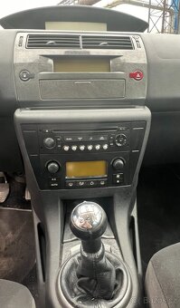 Citroen C4 2.0i Exclusive - 14
