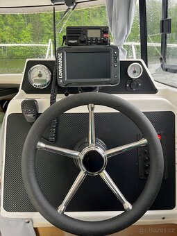Aqualine 645 + Mercury F 150 L EFI a lodním vlekem Tema Boat - 14