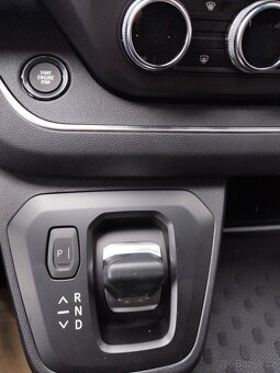 2025 Renault Trafic SpaceClass automat, Escapade. - 14