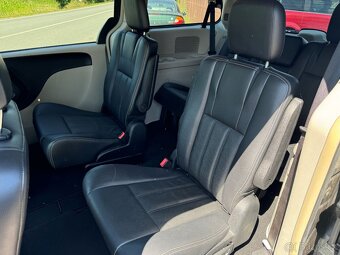 Chrysler Lancia Voyager Gold 3.6 RT EU 2012 - 14