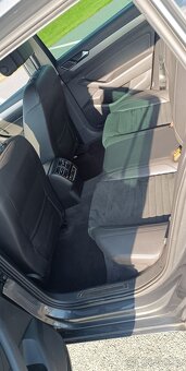 VW Passat 2.0 TDI Highline 140 kw, původ ČR, málo km - 14