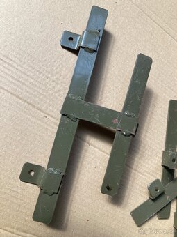 Svetielko s krížom na uaz 452, sanitka - 14