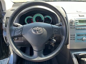 Toyota Corolla Verso 1.8i 1-majitel - 14