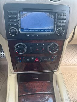 MERCEDES BENZ ML KLASSE W164 R.v 2008 - 320 CDI 165 kW - 14