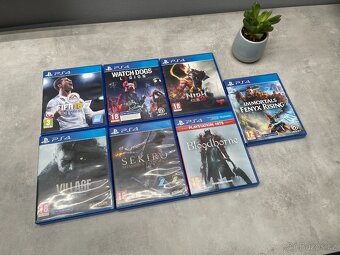 PS4 Slim v krásném stavu, 1TB disk, hry (PlayStation 4) - 14