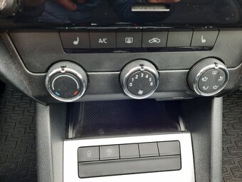 Škoda Octavia 3, 1.4 TSI, 110 kw, ČR, facelift, liftback, - 14