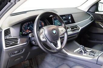 BMW X7, 40D,SOFTCLOSE,PANO,HUD,ČR,DPH - 14