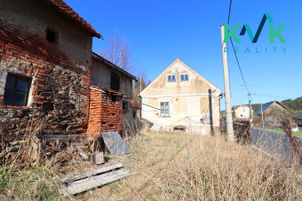 Prodej rodinného domu 3+1 v obci Chyše, 35 km od Karlových V - 14