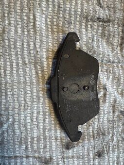 Prodám přední kotouče+destičky značky Brembo . - 14