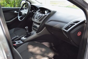 Ford Focus 1.6i 16V Cool&Connect PERFEKTNÍ STAV 91 500KM - 14