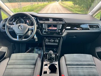 ► VW TOURAN 1.4 TSI HIGHLINE ACC-KAMERA-ERGOACTIV-APP - 14