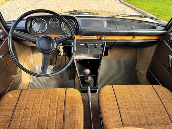 BMW 2000 (121) - 14