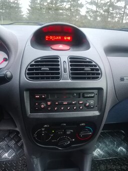 Peugeot 206 1.4 r.v. 2002 - 14