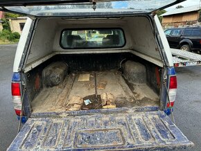 Prodám na Nissan Navara D22 4x4 2,5 nafta 98 KW rv 2003 - 14