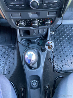 Dacia Duster 1.6 benzin,1.majitel, jen 40000 km - 14