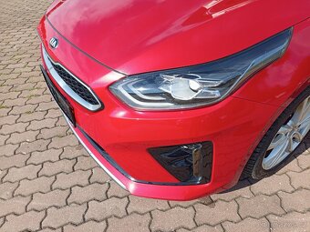 Kia ProCeed SW - GT-Line - panoramatická střecha - 14